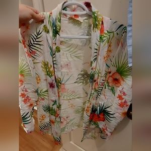 Hawaiian Style Summer Coat, Material is %100 Linen almost brand new